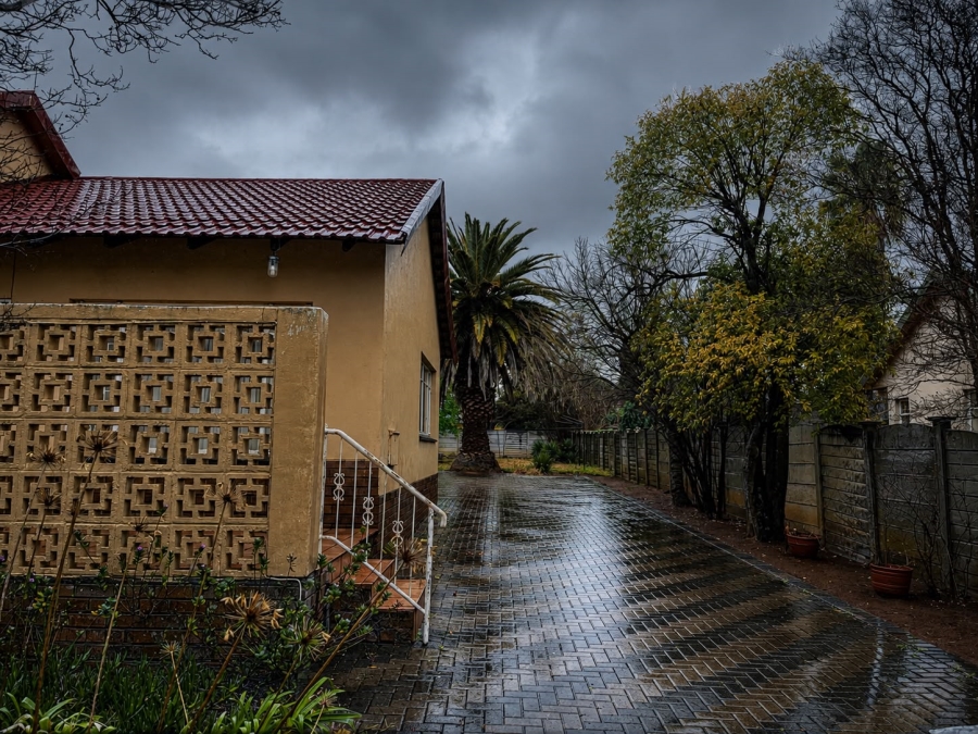3 Bedroom Property for Sale in La Hoff North West